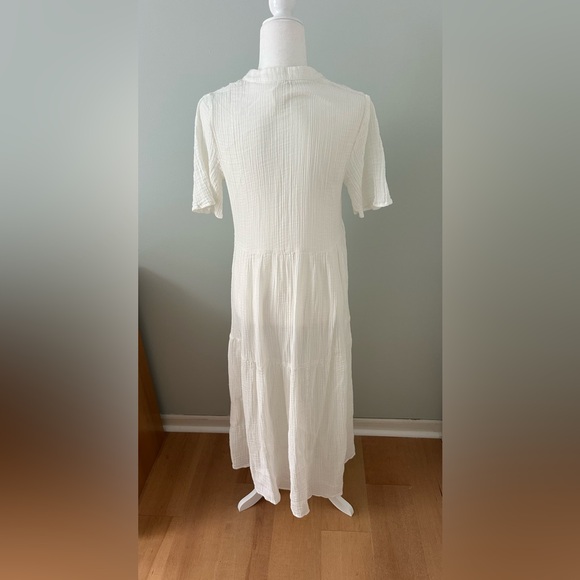 The Kallie Flowy Maxi Dress by Celandine - Picture 5 of 8